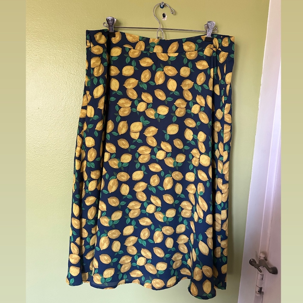 The Limited Midi Lemon Skirt
